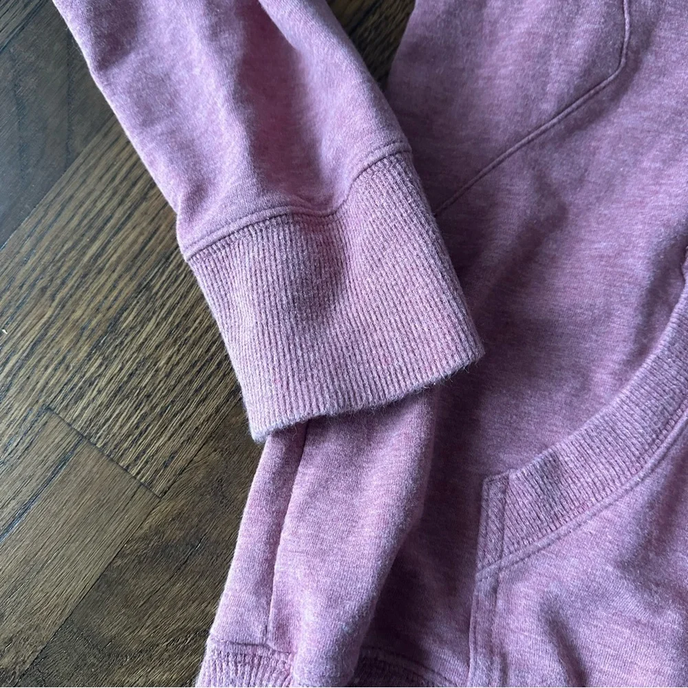 L.L. Bean Soft cozy Pink logo Sweatshirt hoodie - Picture 5 of 14